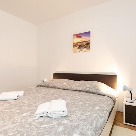 Justic Apartment Veglia Exterior foto