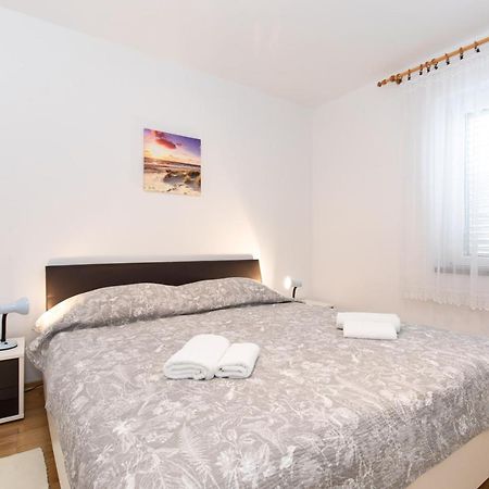 Justic Apartment Veglia Exterior foto