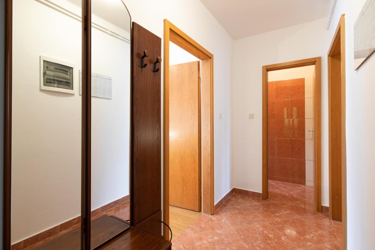 Justic Apartment Veglia Exterior foto