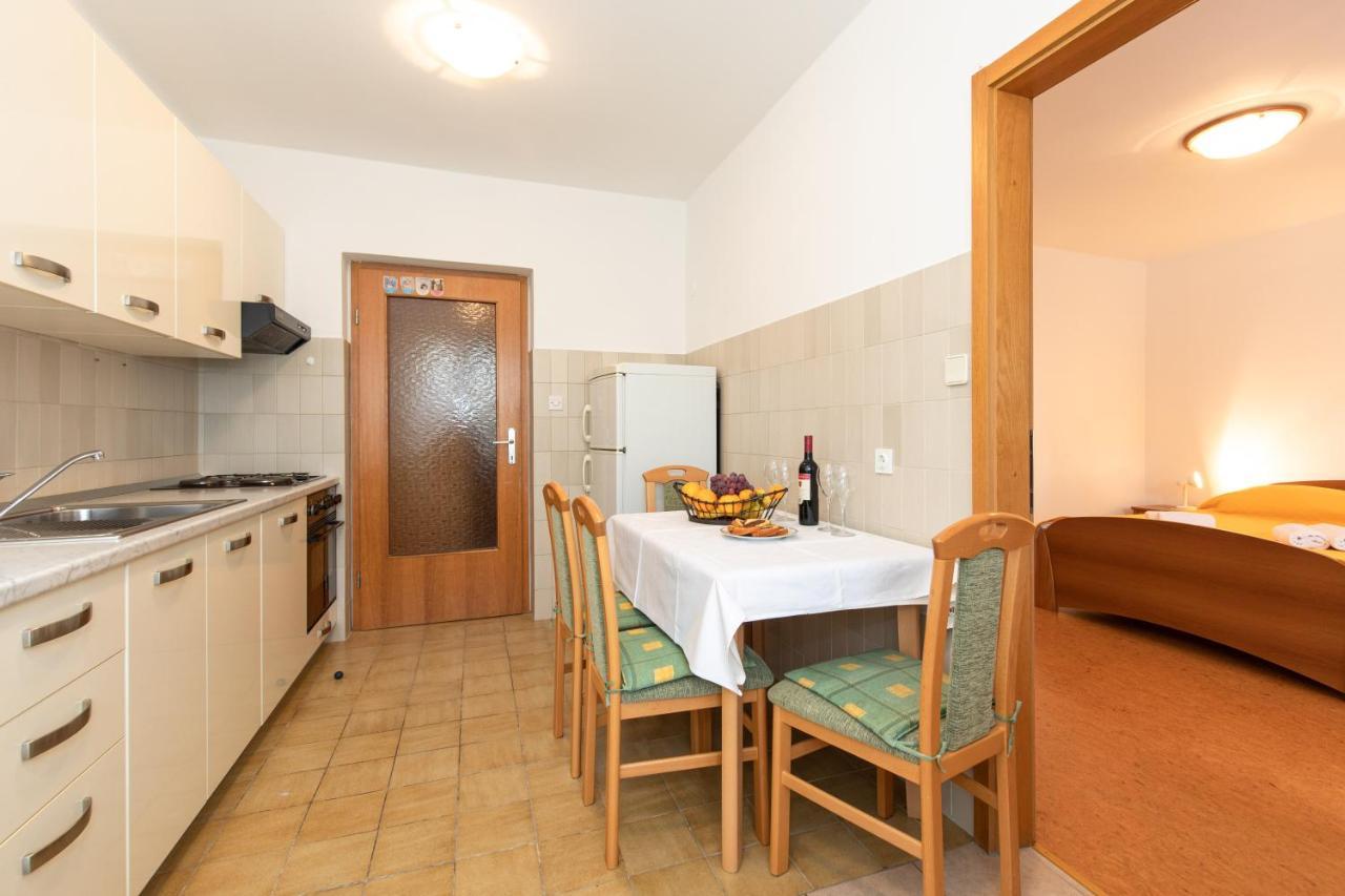 Justic Apartment Veglia Exterior foto
