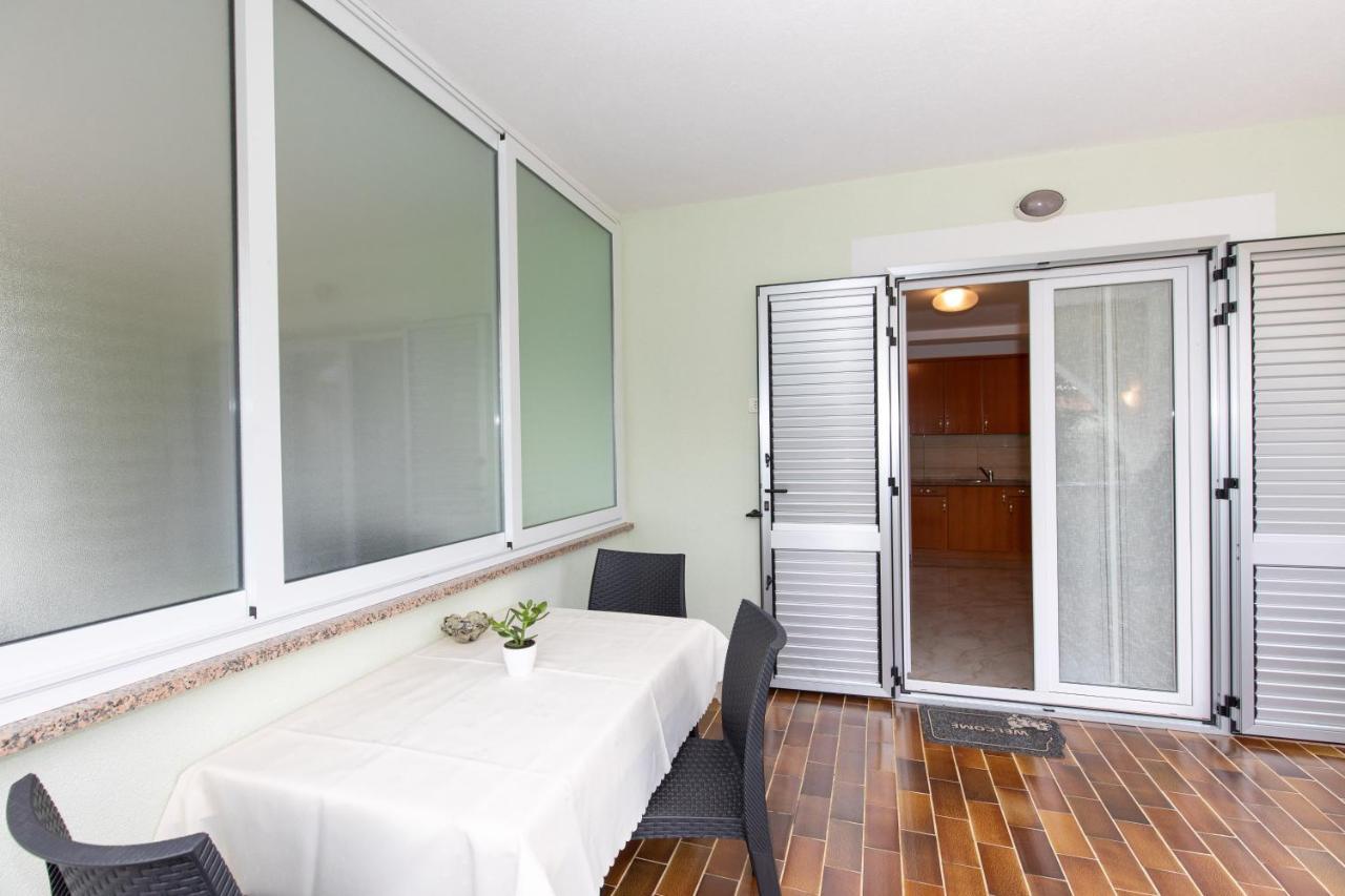 Justic Apartment Veglia Exterior foto